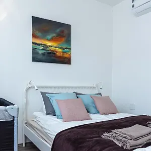  Апартаменты Amphora Luxury With Free Private Parking And Cozy Balcony